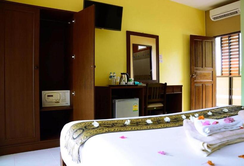 디럭스 룸, Chongkhao Resort  Phi Phi Island