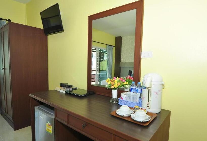 디럭스 룸, Chongkhao Resort  Phi Phi Island