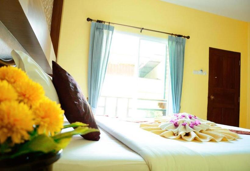 디럭스 룸, Chongkhao Resort  Phi Phi Island