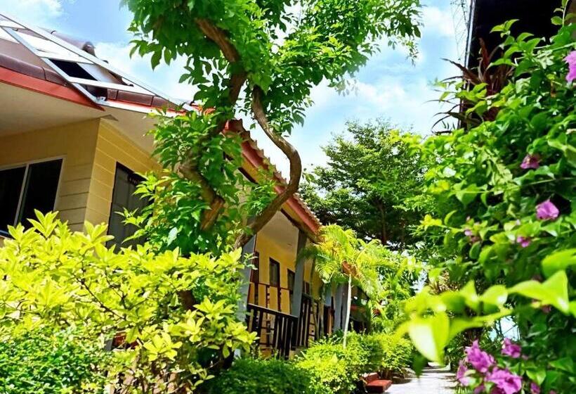수피리어 룸, Chongkhao Resort  Phi Phi Island