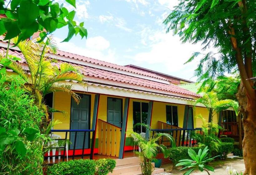 수피리어 룸, Chongkhao Resort  Phi Phi Island