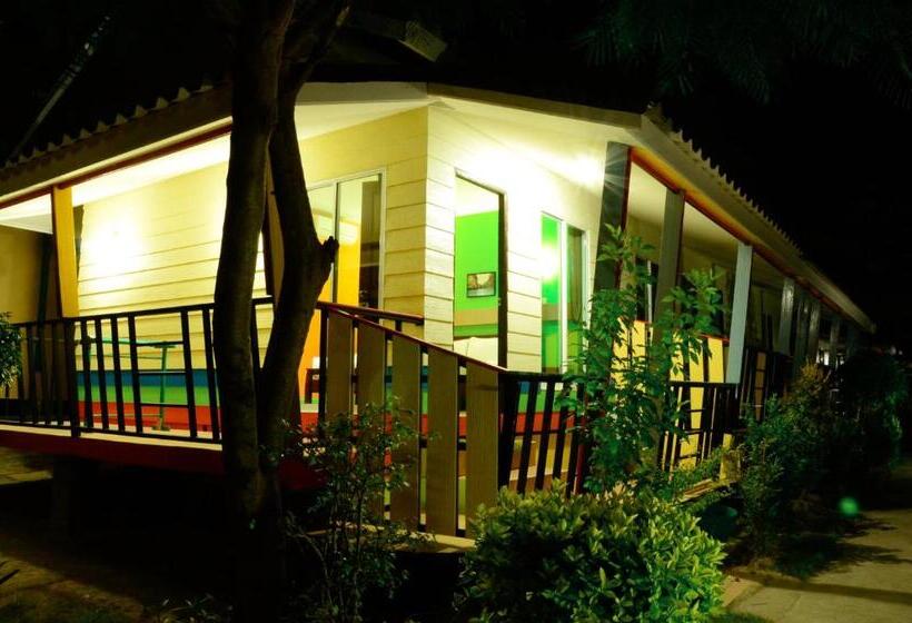 수피리어 룸, Chongkhao Resort  Phi Phi Island