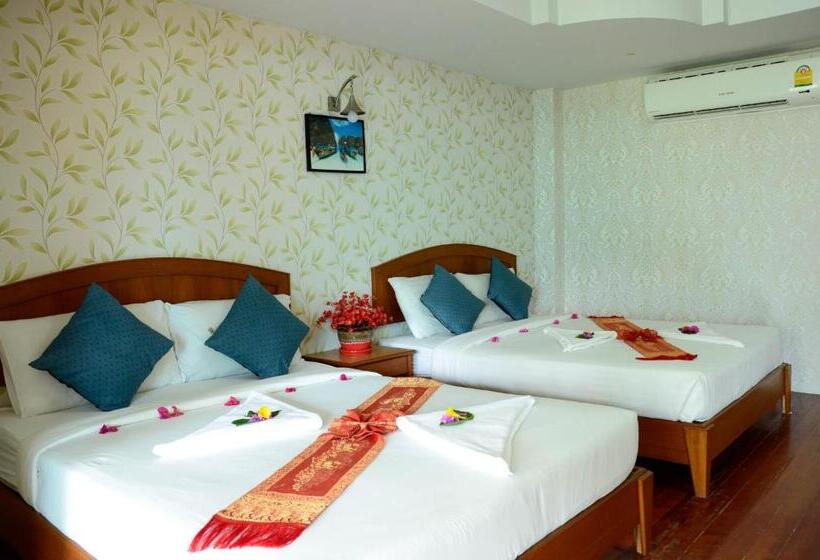 패밀리 방갈로, Chongkhao Resort  Phi Phi Island