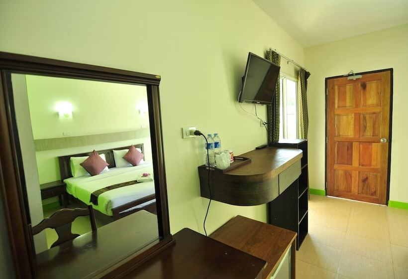 수피리어 룸, Chongkhao Resort  Phi Phi Island