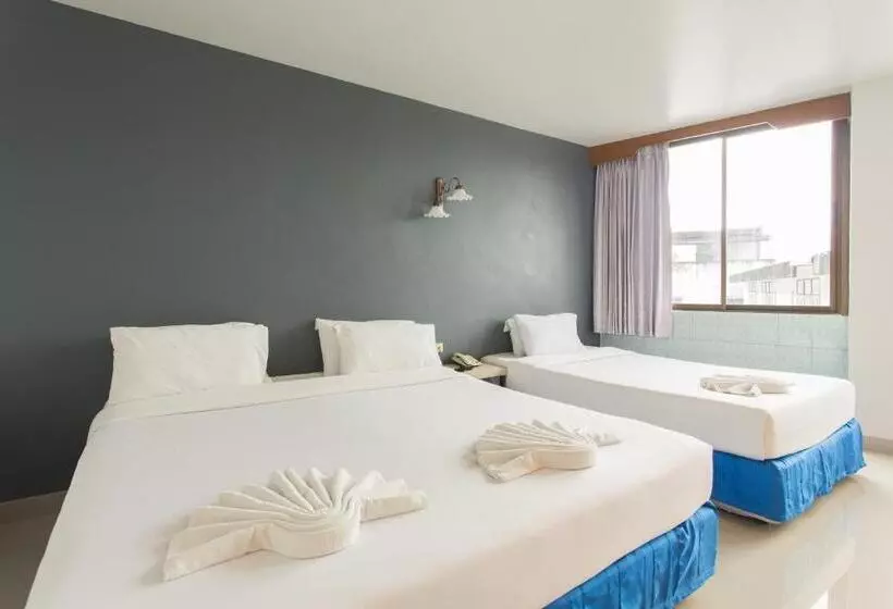 اتاق لوکس سه تخته, City Hotel Krabi