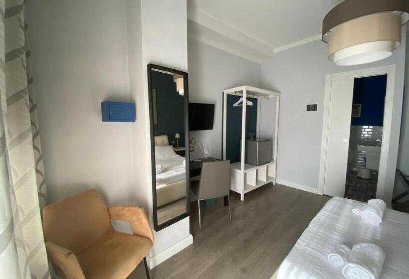 标准间带阳台, Corso Italia Rooms