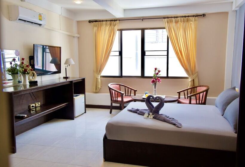 Номер Стандарт, Golden Guesthouse By The Beach Cha Am