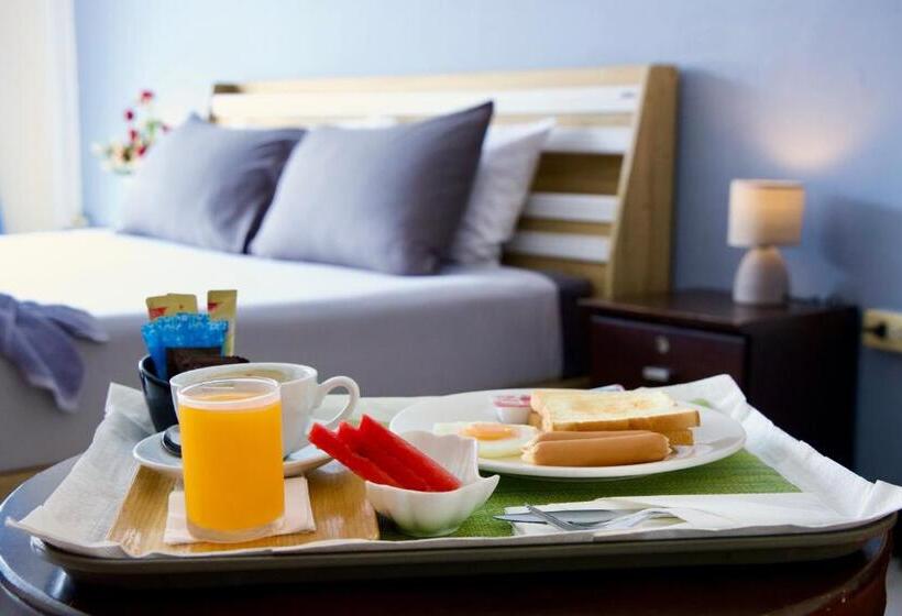 스탠다드 발코니 룸 바다 전망, Golden Guesthouse By The Beach Cha Am