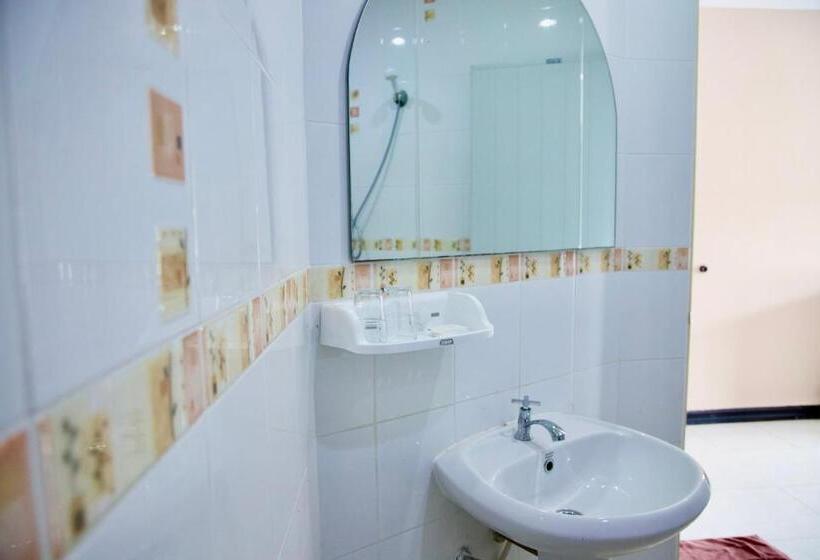 스탠다드 발코니 룸 바다 전망, Golden Guesthouse By The Beach Cha Am