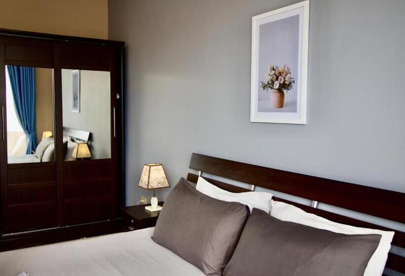 스탠다드 발코니 룸 바다 전망, Golden Guesthouse By The Beach Cha Am