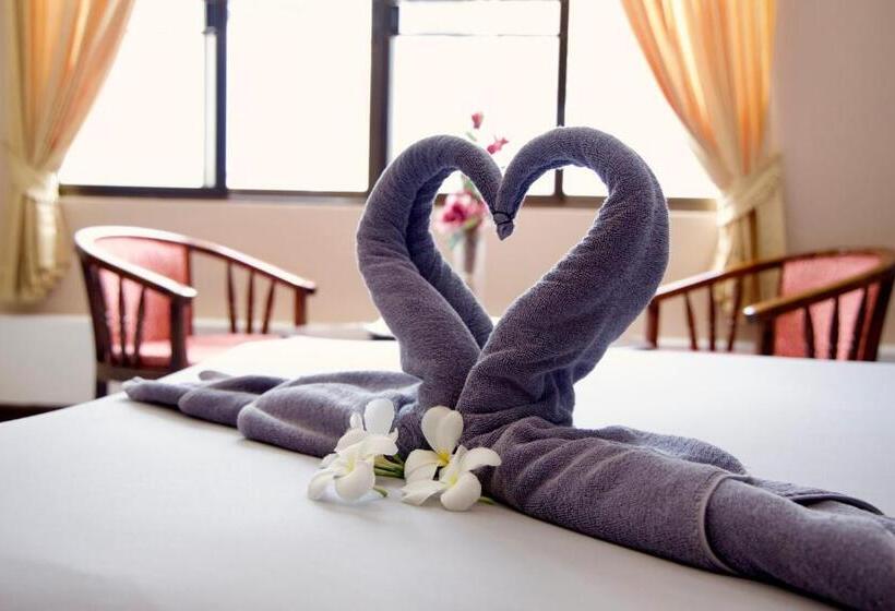 스탠다드 룸, Golden Guesthouse By The Beach Cha Am