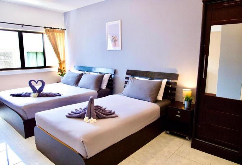 스탠다드 트리플 룸, Golden Guesthouse By The Beach Cha Am