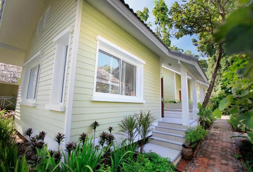 디럭스 방갈로, King S Garden Resort   Sha Plus