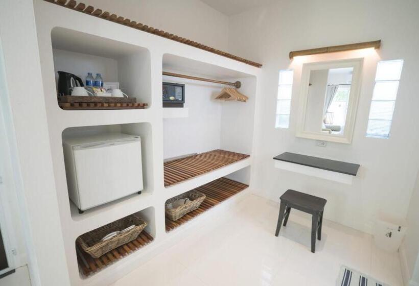 디럭스 방갈로, King S Garden Resort   Sha Plus