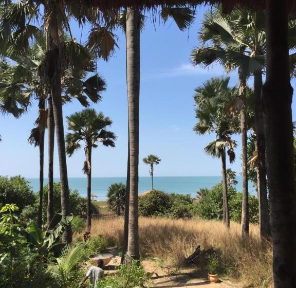 اتاق لوکس با چشم‌انداز دریا, Nemasu Ecolodge
