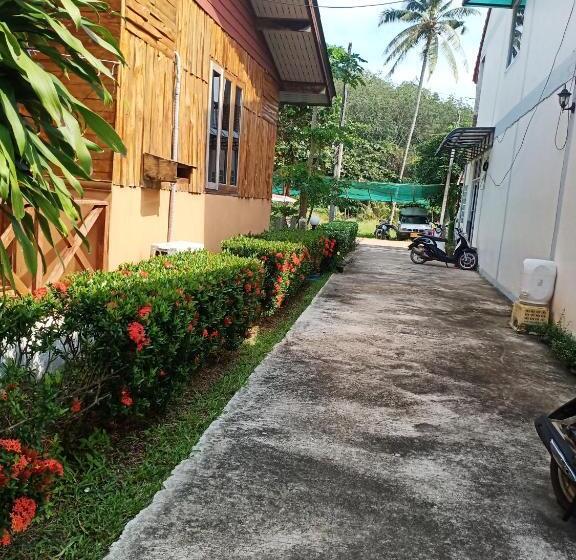 标准间, Poonsap Resort