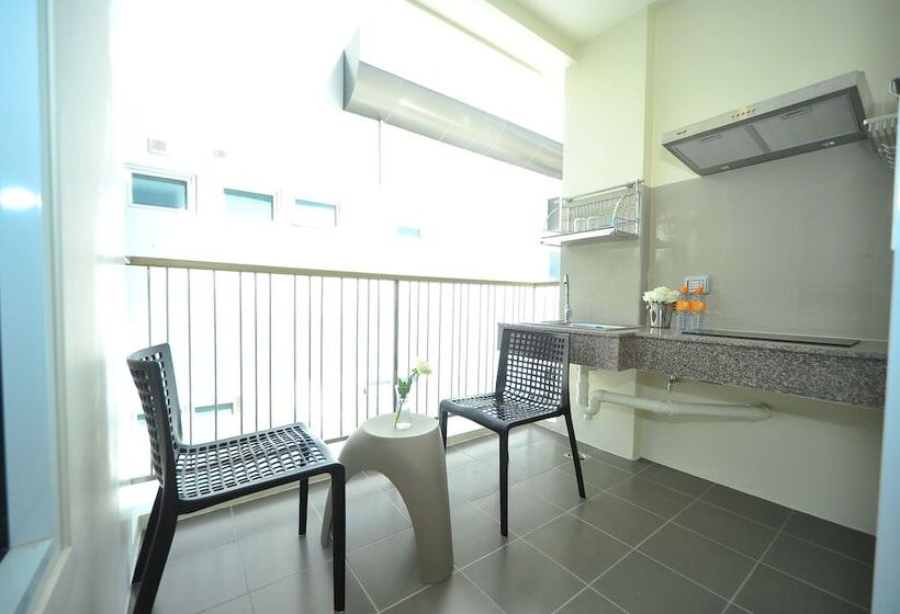 수피리어 룸, Ratana Hotel Rassada, Phuket Town  Sha Extra Plus