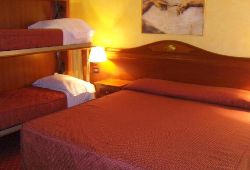 חדר סטנדרט לארבעה, Riz B.b