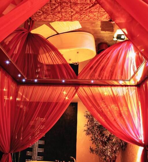 סוויטת סופריור, Riz B.b