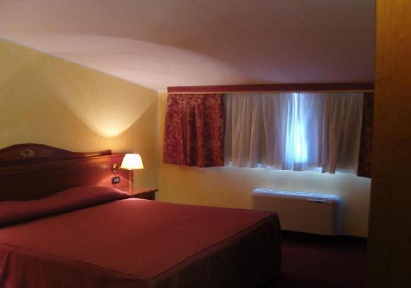 חדר סטנדרט יחיד, Riz B.b