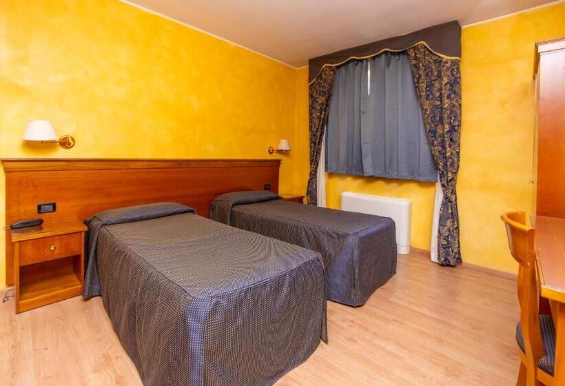 חדר סטנדרט, Riz B.b