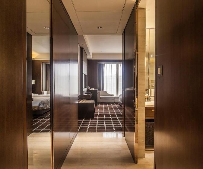 Номер Deluxe, Royal Century Hotel Shanghai