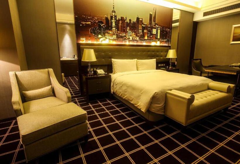Номер Executive, Royal Century Hotel Shanghai