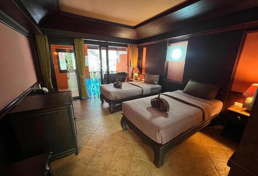 Номер Superior, Sea Breeze Resort   Sha Plus