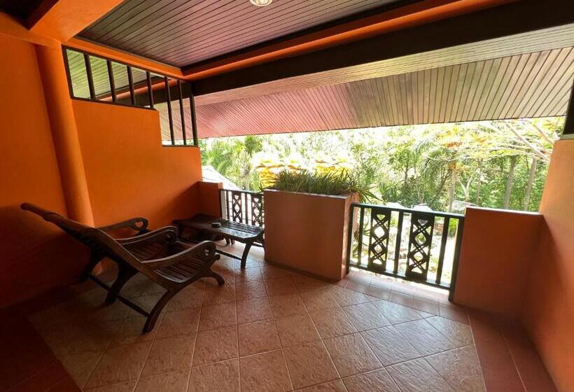 Номер Superior, Sea Breeze Resort   Sha Plus