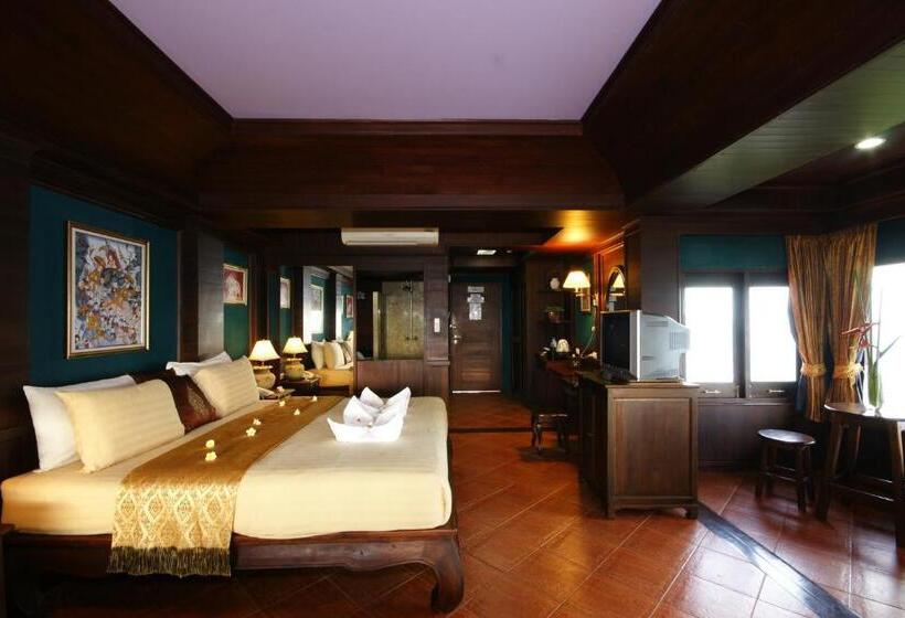 Номер Deluxe, Sea Breeze Resort   Sha Plus