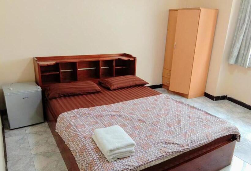 חדר דלוקס, The Encore