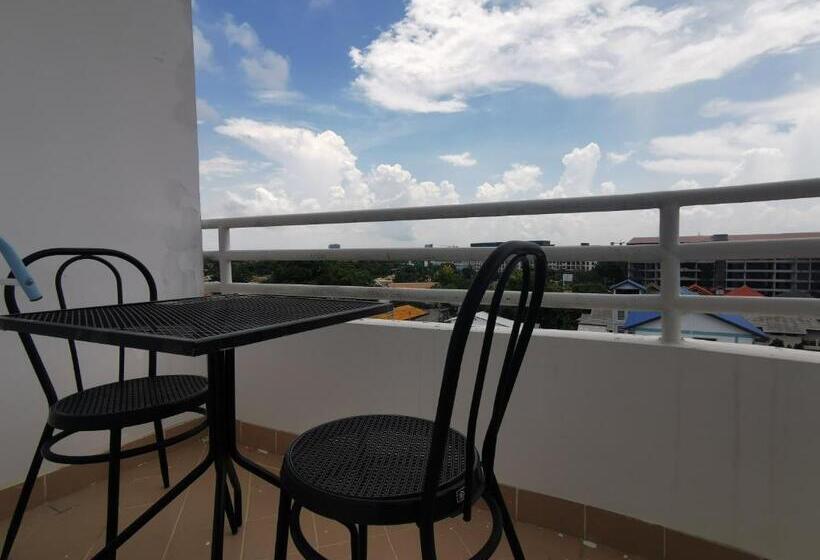 Escritório Estándar, Daisy Residence