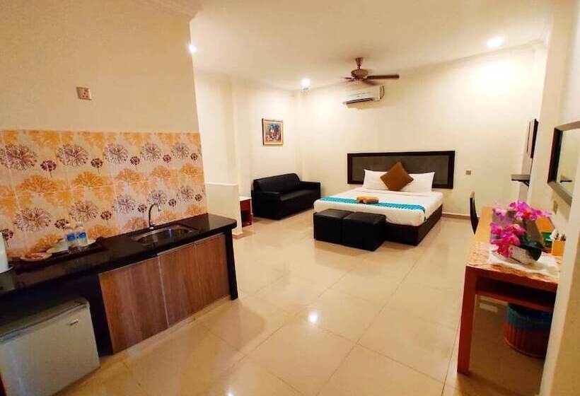 Escritório Estándar, Shell Out Cenang Beach Resort