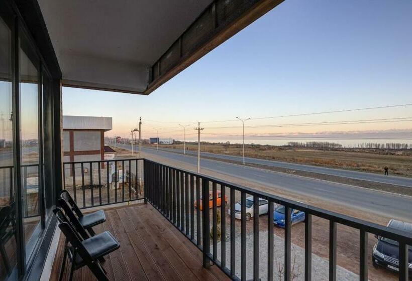 اتاق لوکس با بالکن, Olimp