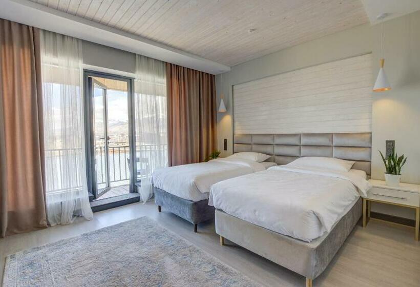 اتاق لوکس با بالکن, Olimp