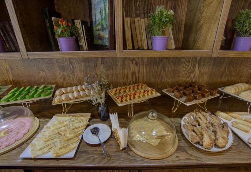 اتاق لوکس با بالکن, Olimp