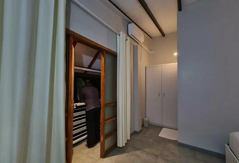 اتاق لوکس, Dhooni Finolhu Guesthouse