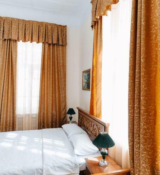 패밀리 룸, Lion B&b