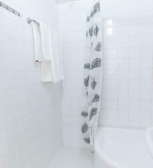 غرفة قياسية, Lion B&b