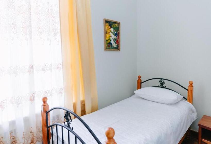 غرفة قياسية فردية, Lion B&b