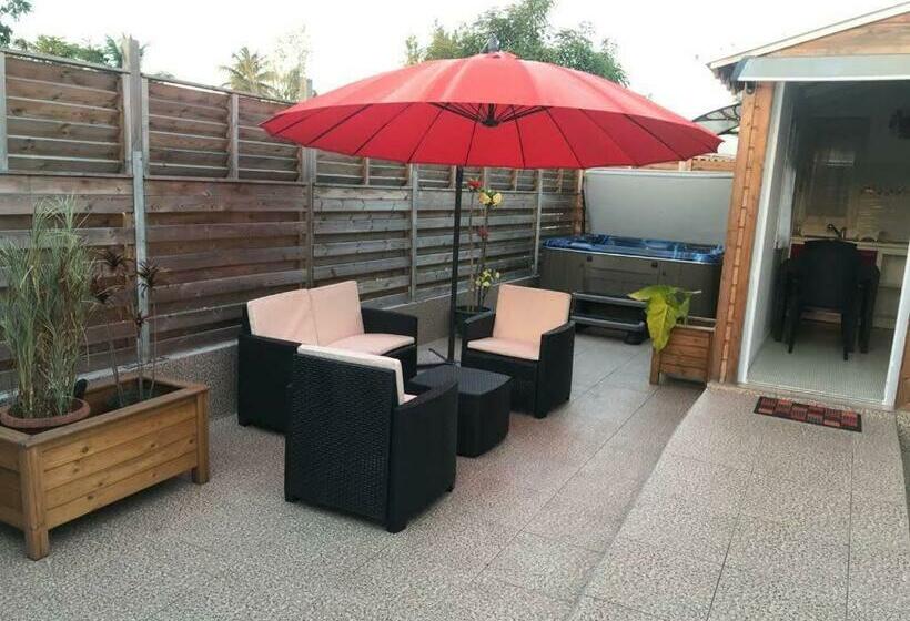 بانگلوی لوکس, Villa Paradis Ultime