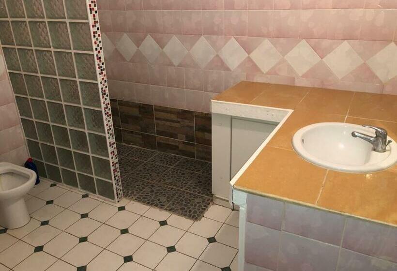 بانگلوی لوکس, Villa Paradis Ultime