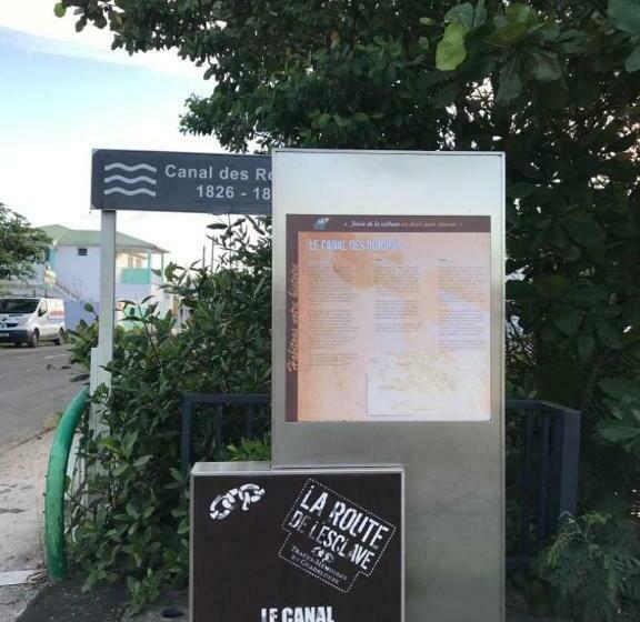 بانگلوی لوکس, Villa Paradis Ultime