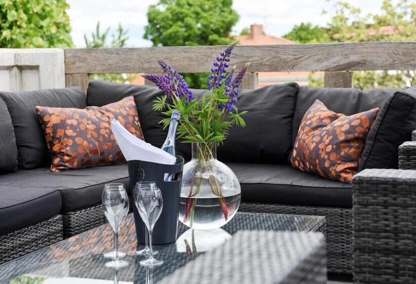 Люкс Повышенной Комфортности, Sands Hotell