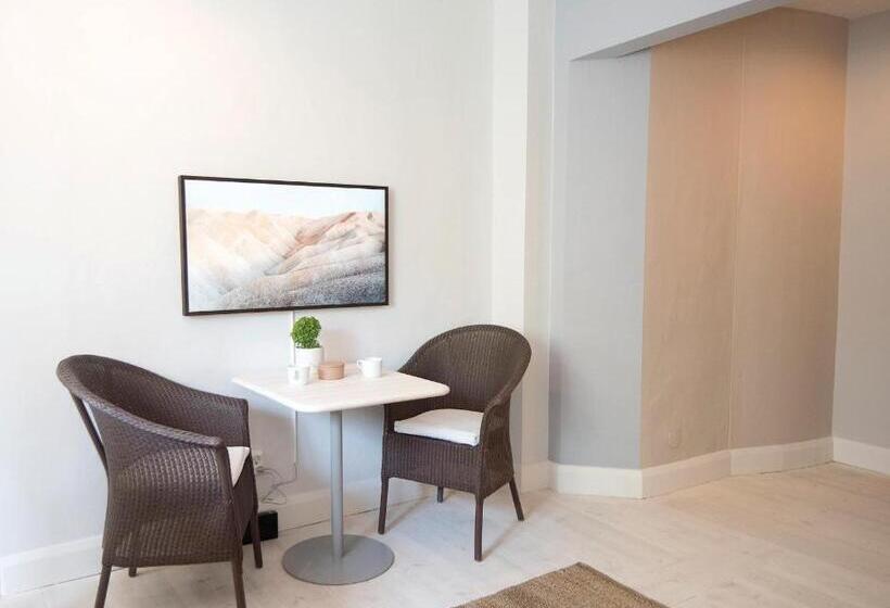 Студия Стандарт, Sands Hotell