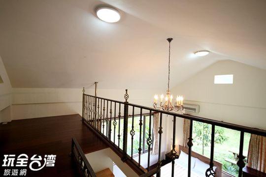 اتاق خانوادگی, 拇指園民宿