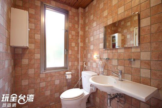 اتاق خانوادگی, 拇指園民宿