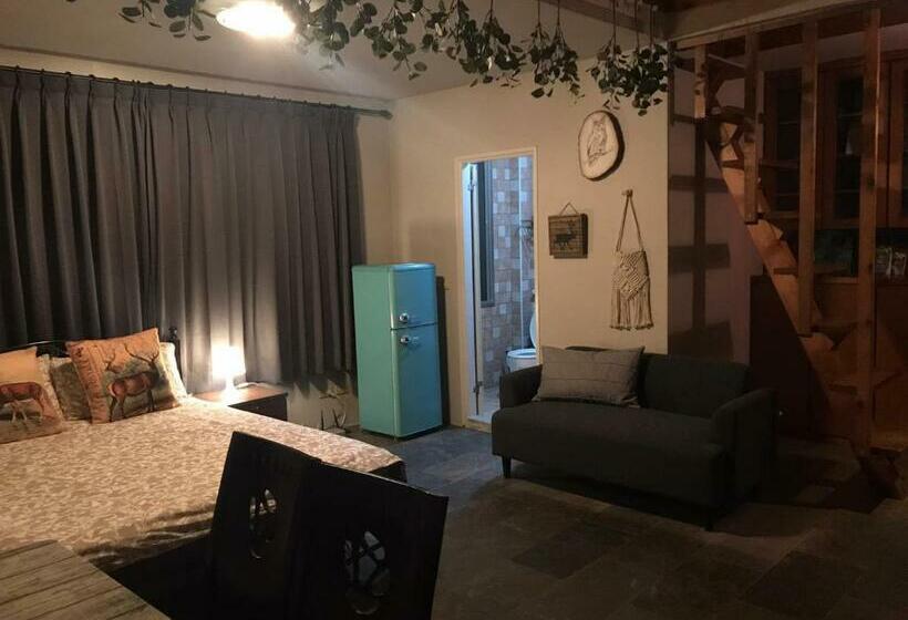 اتاق خانوادگی, 拇指園民宿