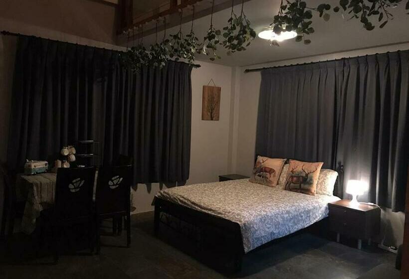 اتاق خانوادگی, 拇指園民宿