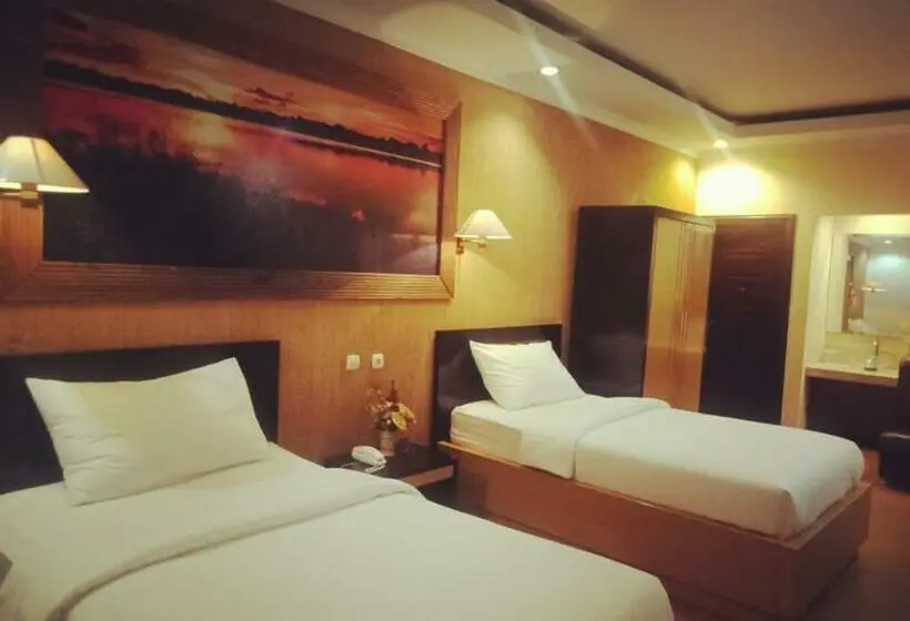 デラックスルーム, Kencana Rembang